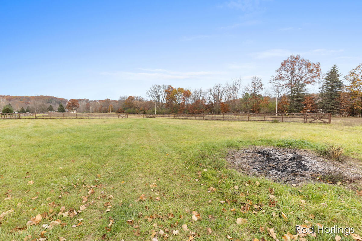 4590 3 Mile Road Property Photo 5