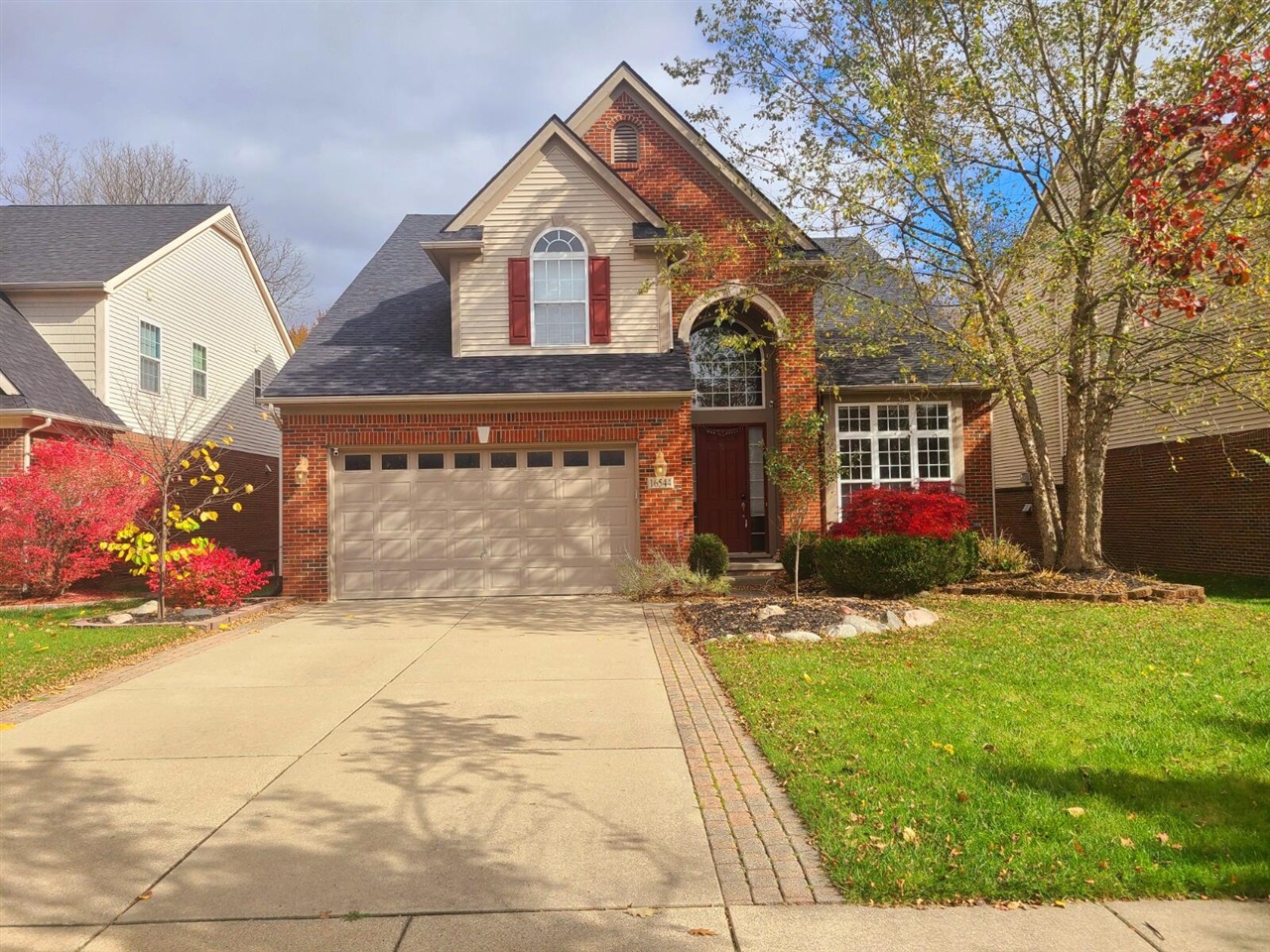 16544 Mulberry Way Property Photo 1