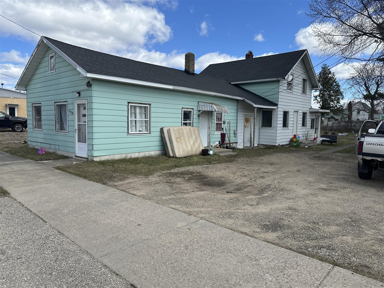 1038 Michigan Avenue Property Photo 1