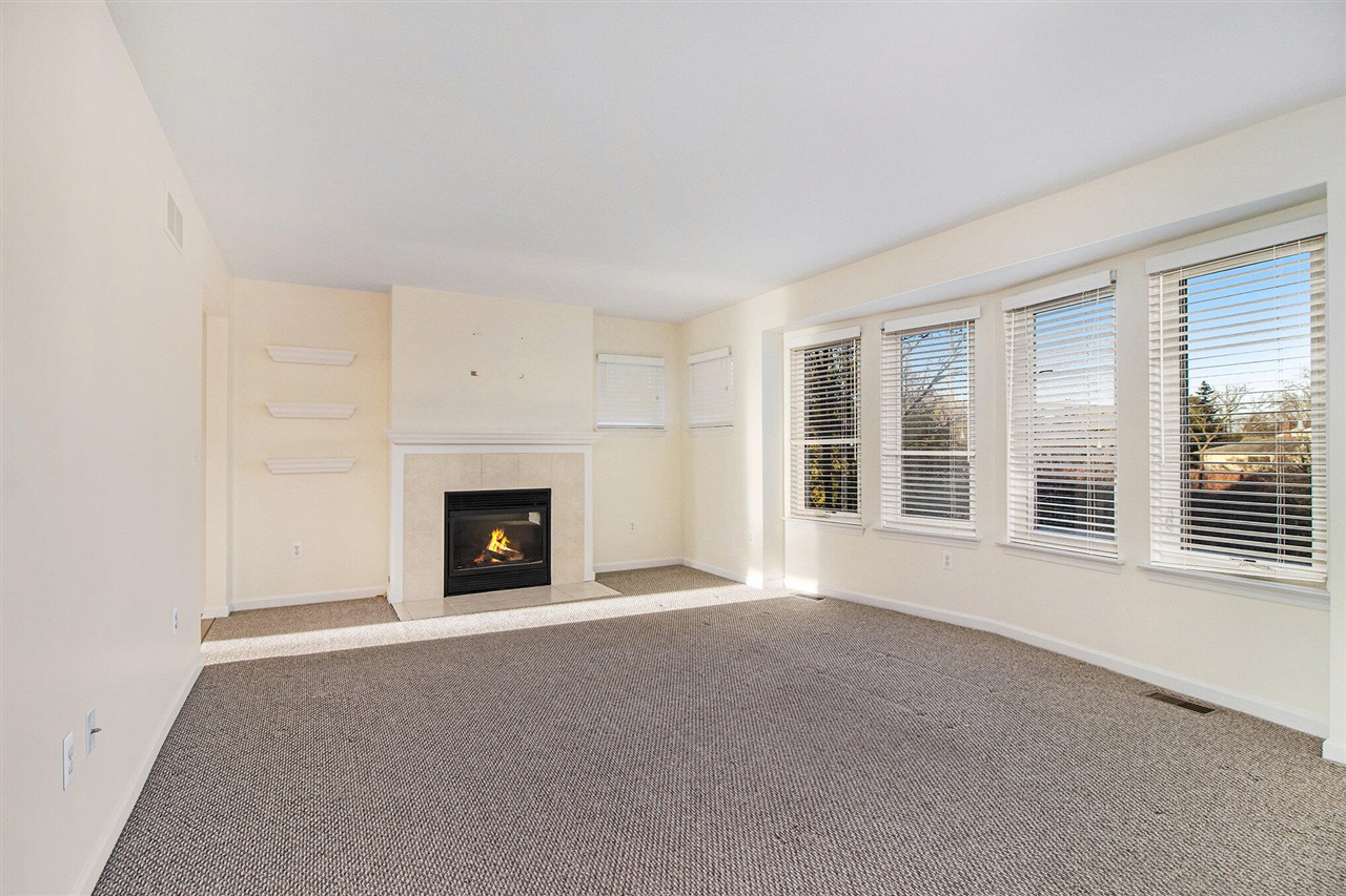 1740 S Maple Road Property Photo 11
