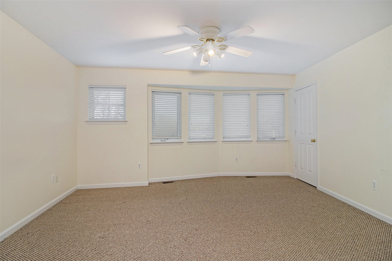 1740 S Maple Road Property Photo 14