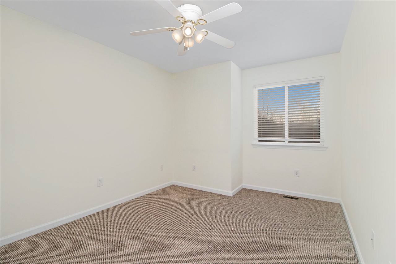 1740 S Maple Road Property Photo 19