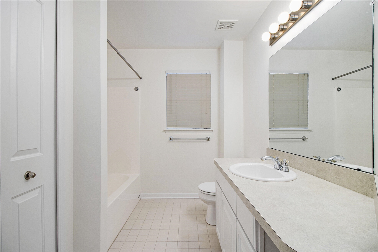 1740 S Maple Road Property Photo 25