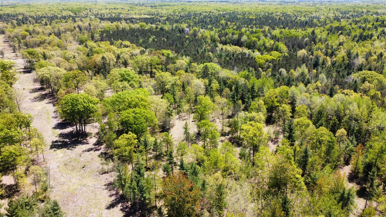Red Apple Road Property Photo 1