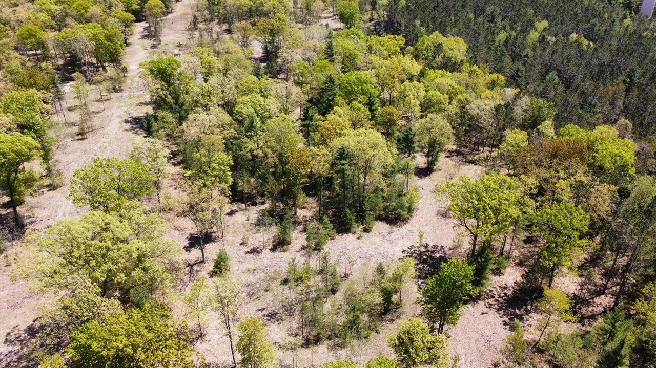 Red Apple Road Property Photo 14