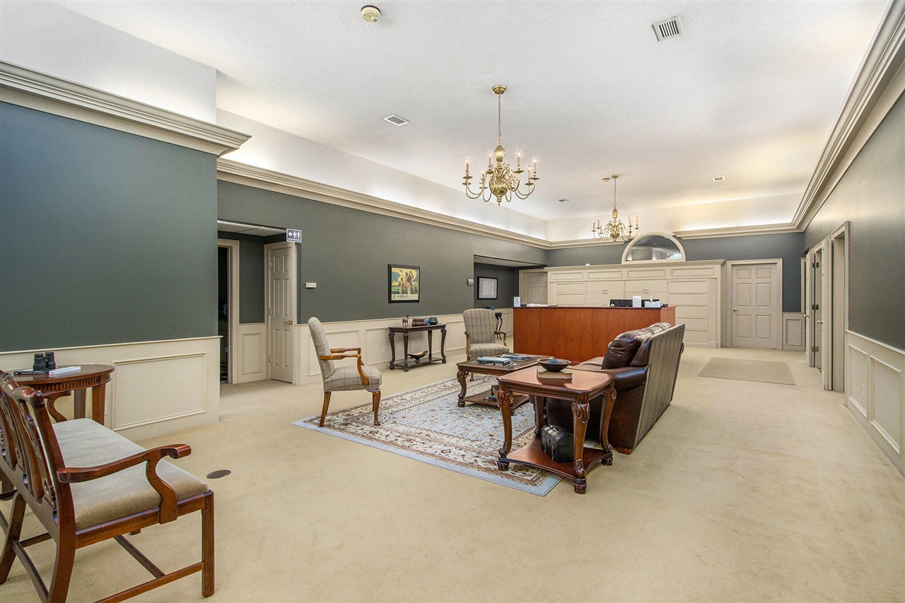 7950 Moorsbridge Road Property Photo 10