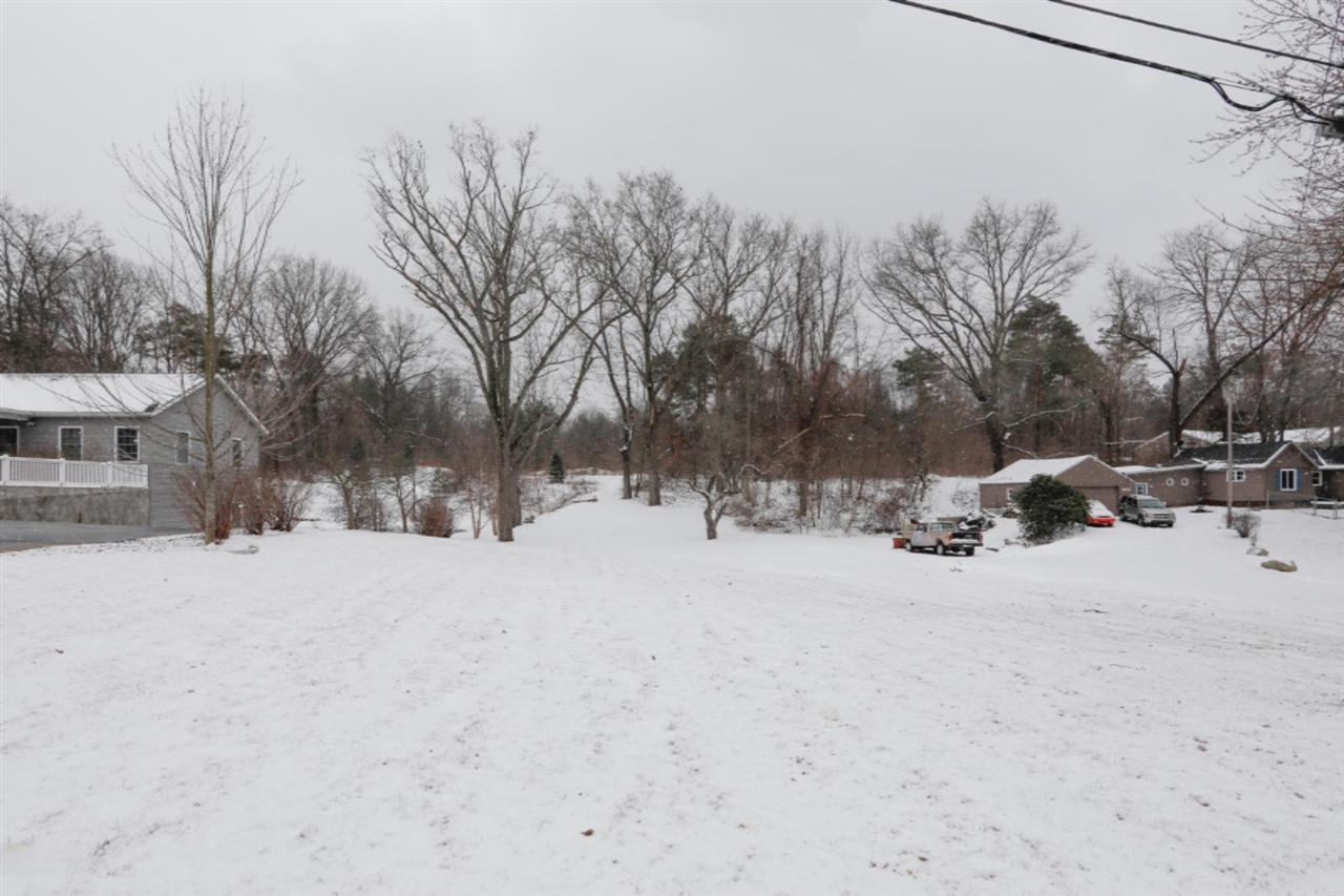 8095 Stadium Drive Property Photo 3