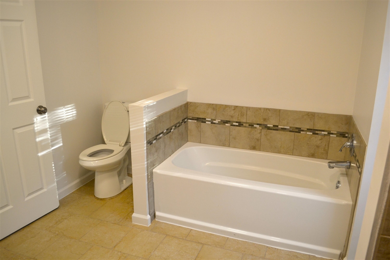 70406963 Property Photo 30
