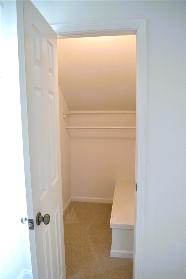 70406963 Property Photo 33