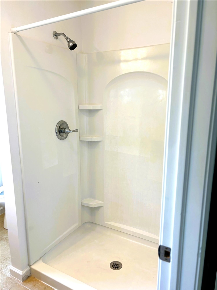 70406963 Property Photo 36