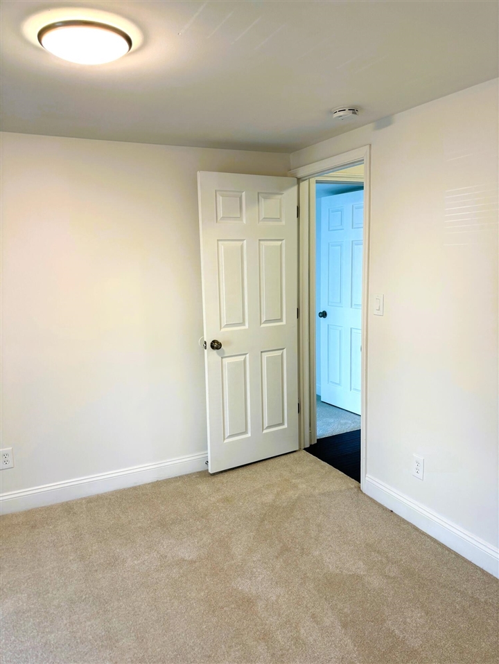 70406963 Property Photo 39