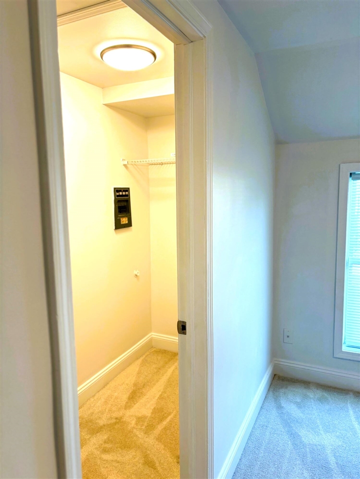 70406963 Property Photo 41