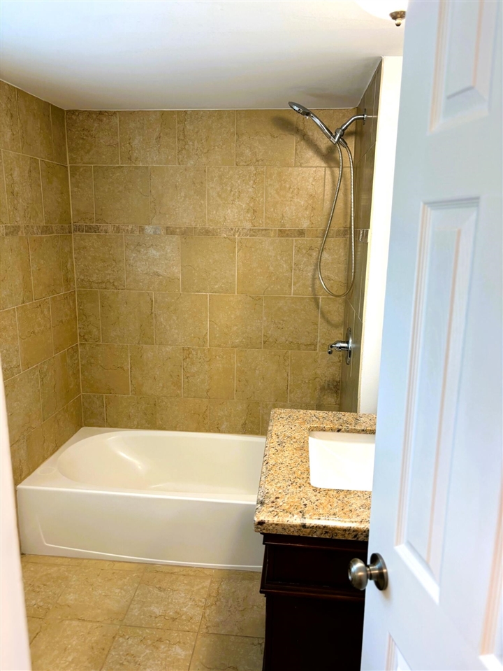 70406963 Property Photo 45