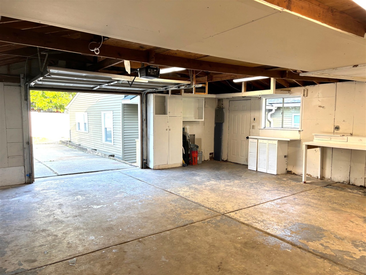 70406963 Property Photo 52