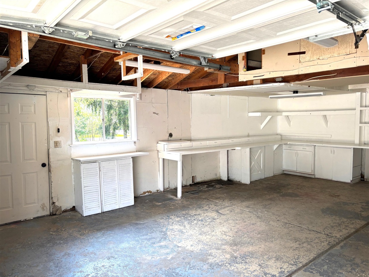 70406963 Property Photo 53
