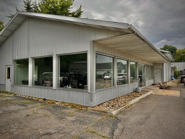 2640 S 11th Street Property Photo 2