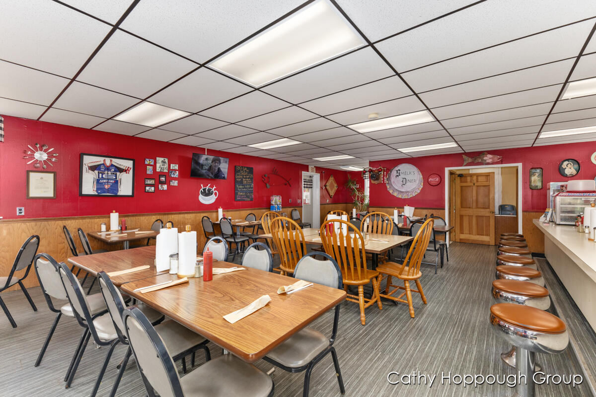 112 N State Street Property Photo 7