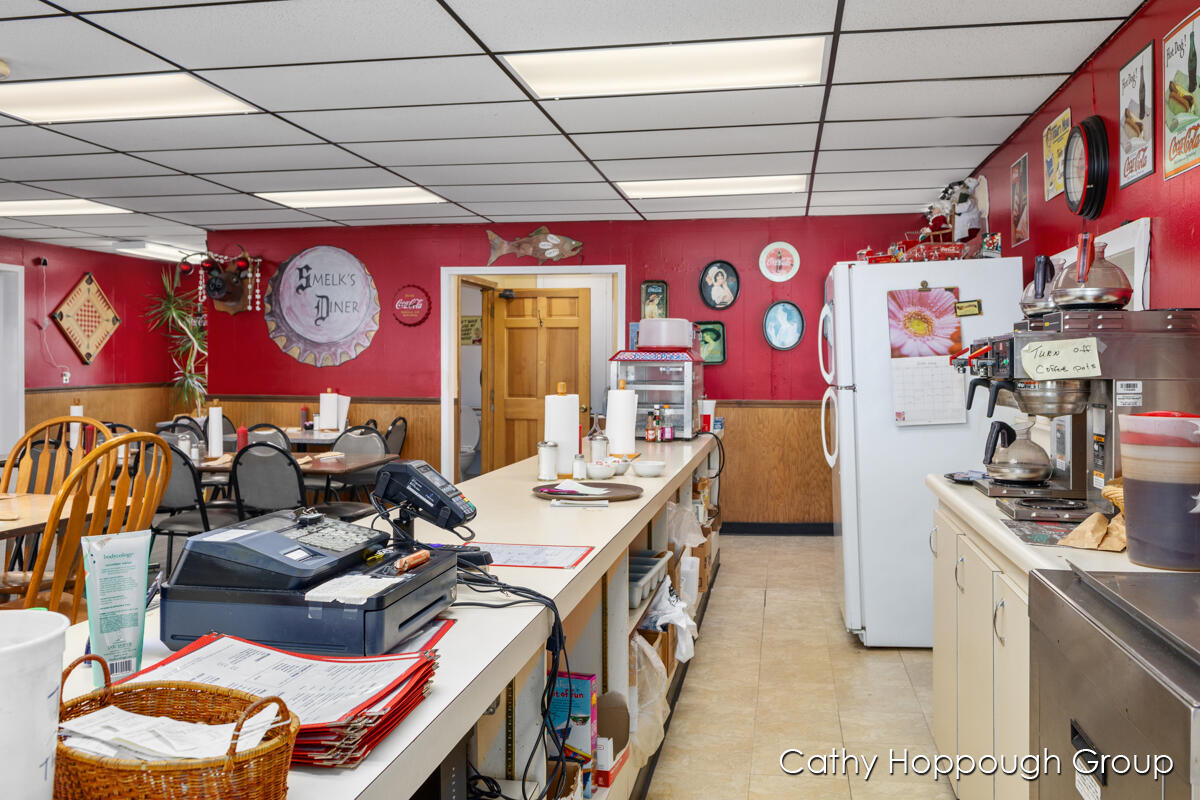 112 N State Street Property Photo 10