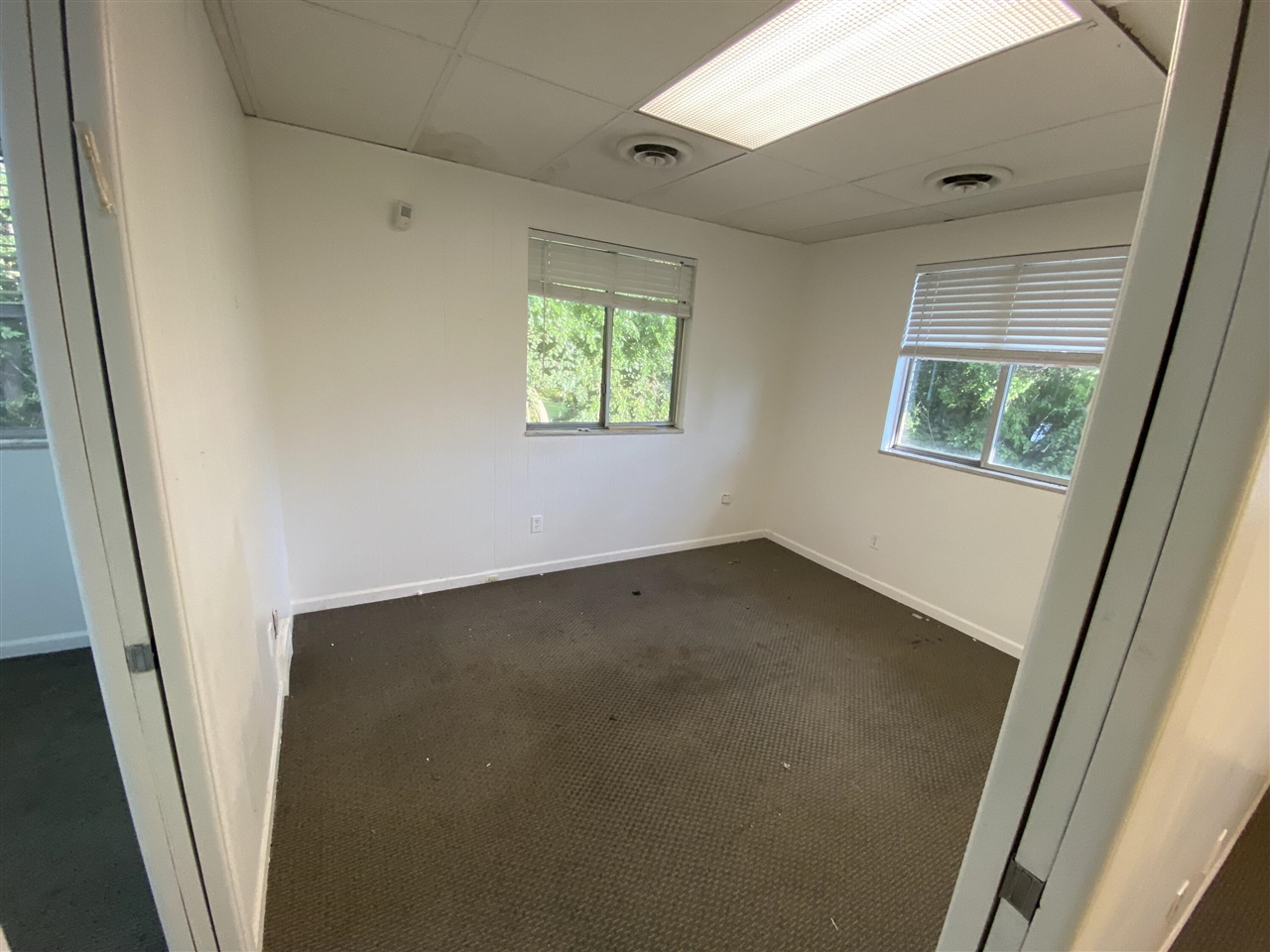 26440 Southfield Road Property Photo 11