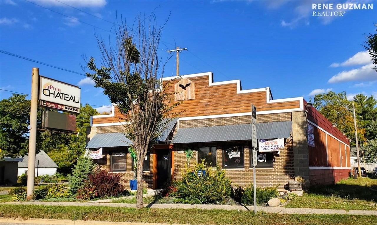 2662 Division Avenue Property Photo 1