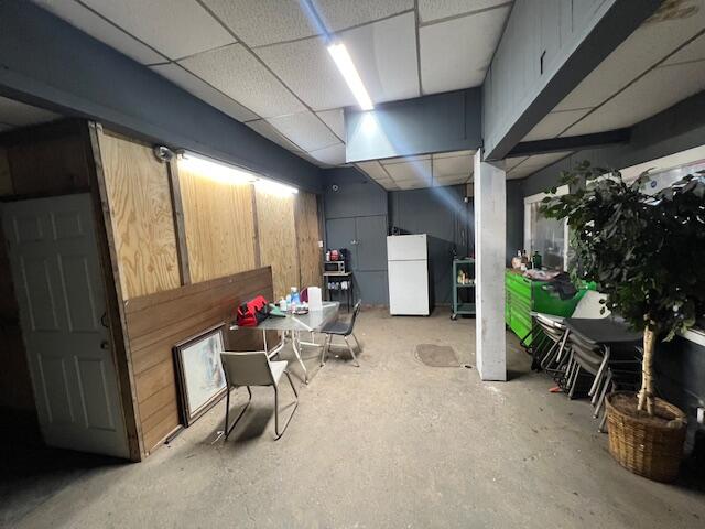 820 S Division Avenue Property Photo 6