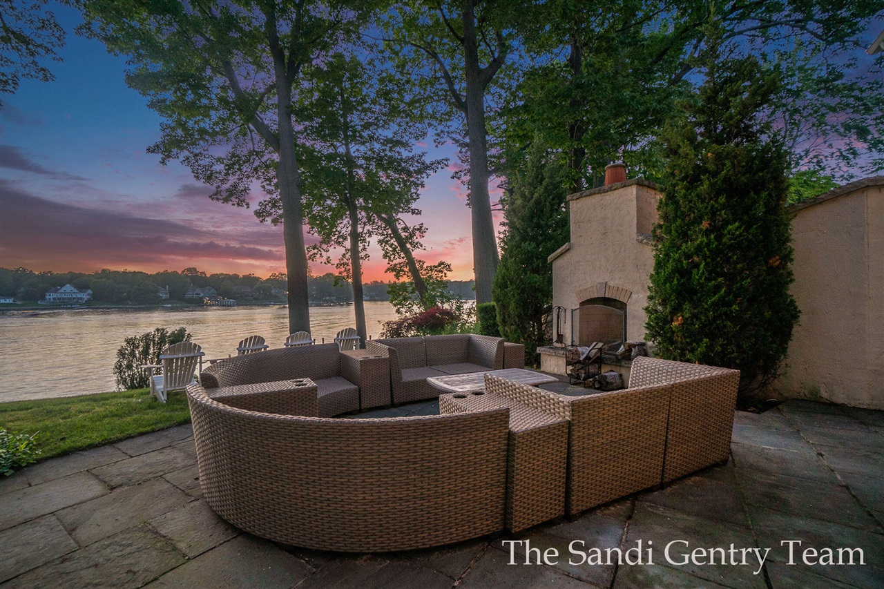 18635 N Fruitport Road Property Photo 13