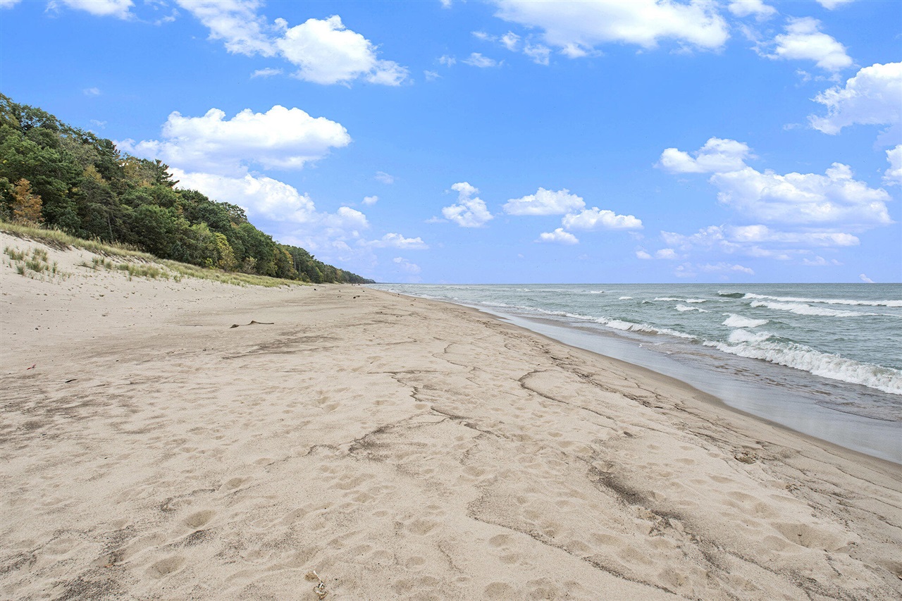 Vl # 2 Dune Road Property Photo 5