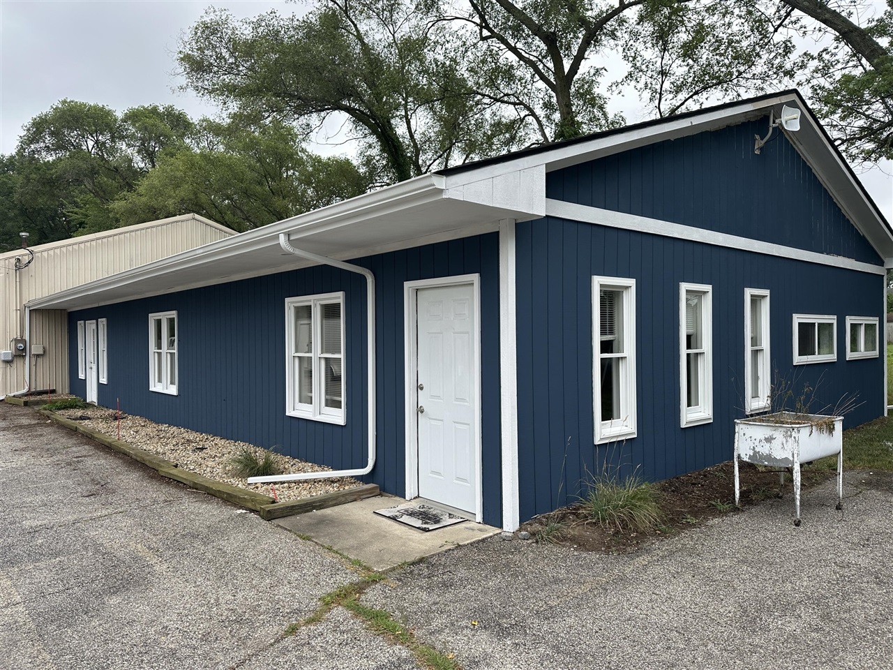 4333 Red Arrow Highway Property Photo 1