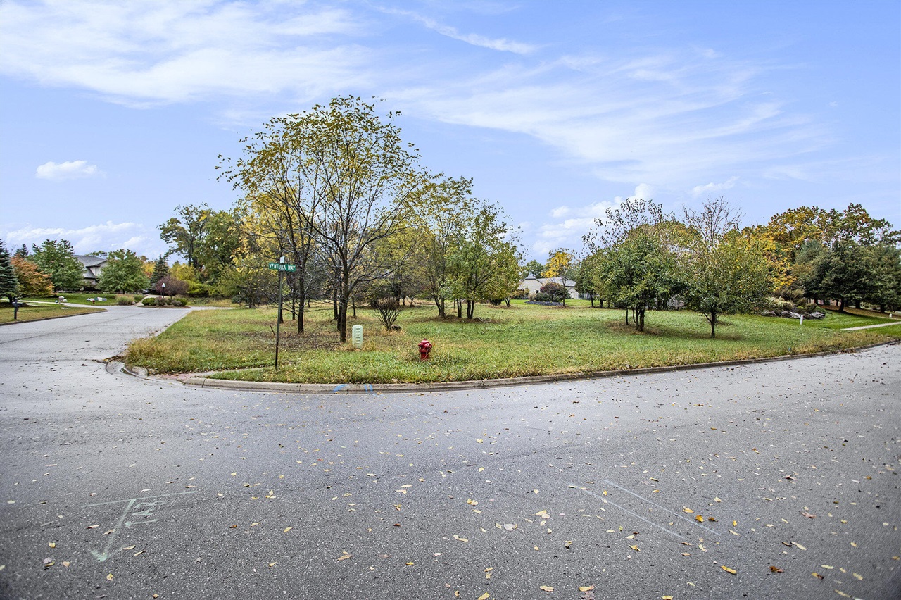 605 Turquoise Trail Property Photo 1