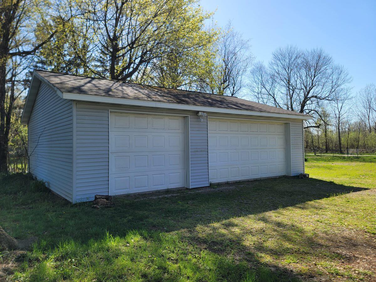 221 W Thomas Street Property Photo 1