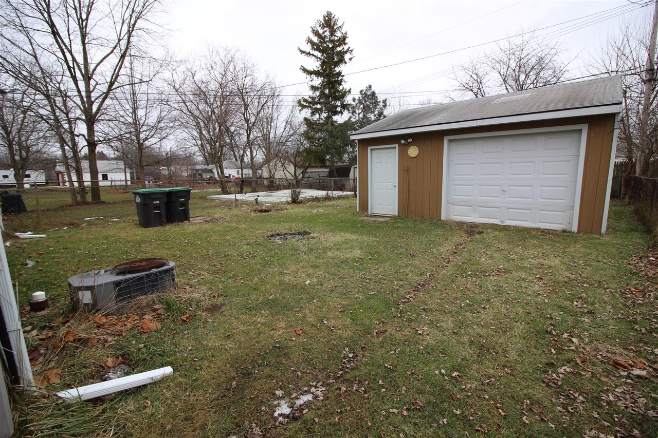 16117 Jackson Street Property Photo 2
