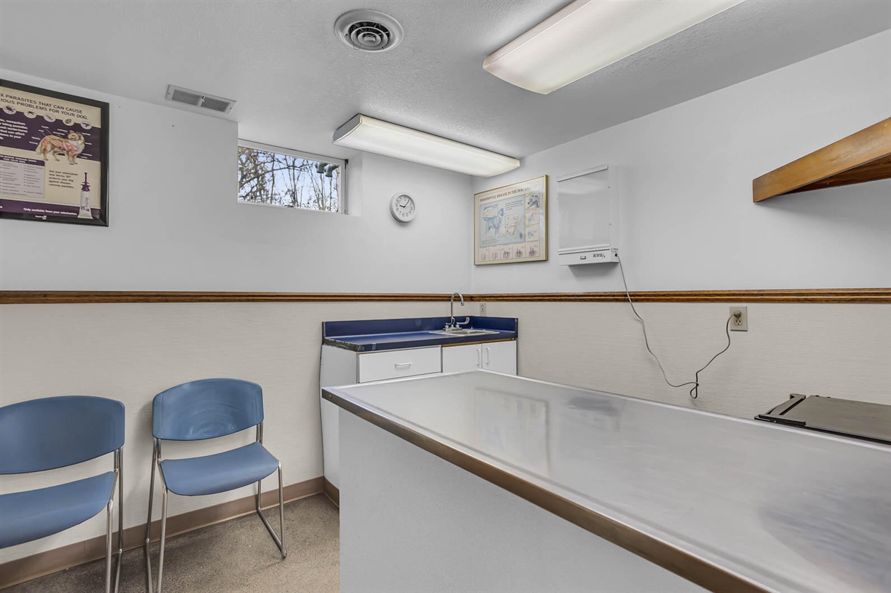 4946 Page Avenue Property Photo 16