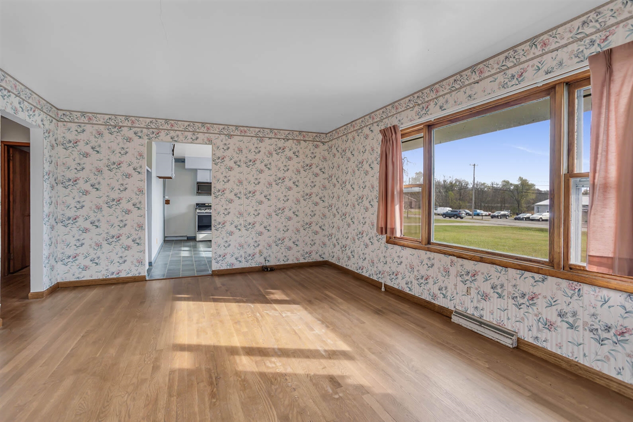 4946 Page Avenue Property Photo 35