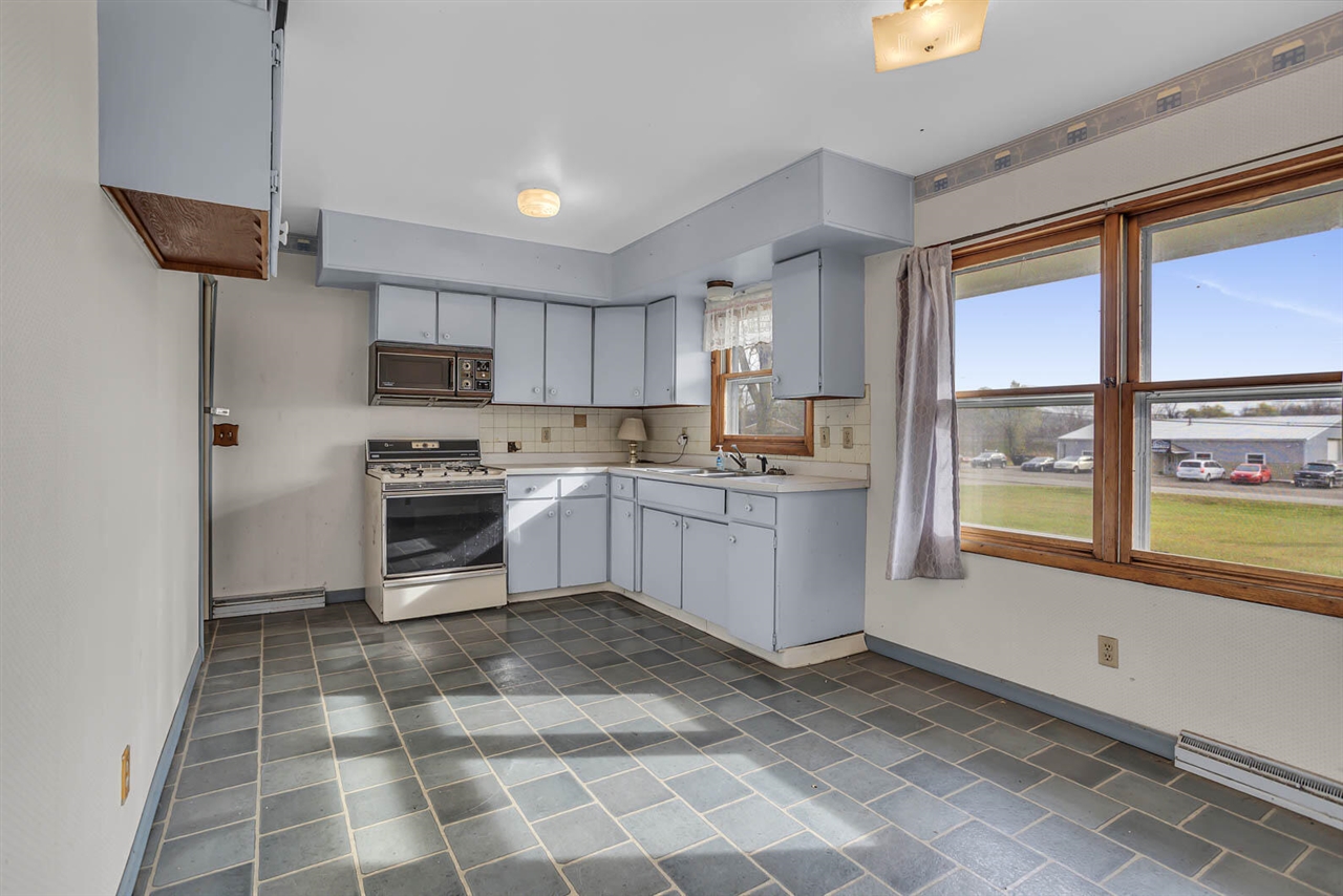4946 Page Avenue Property Photo 38
