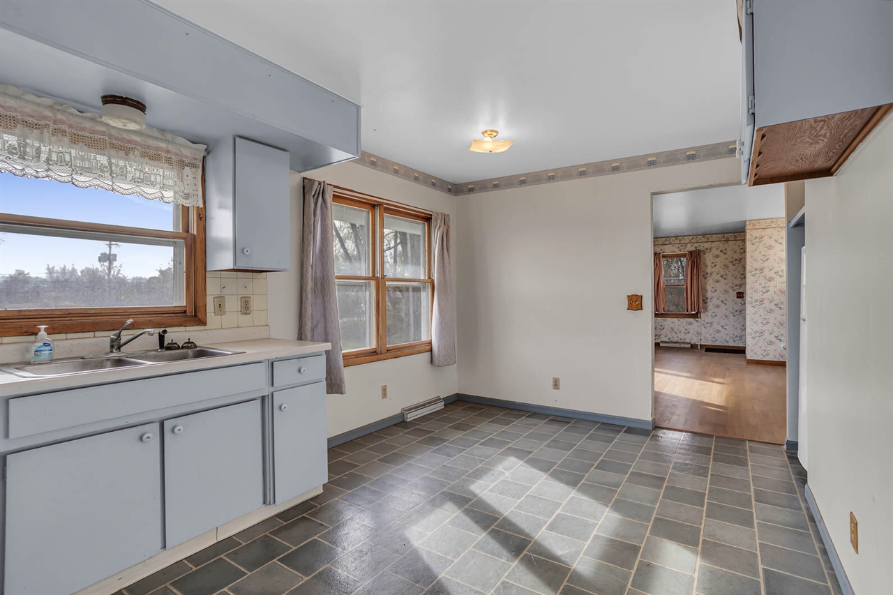 4946 Page Avenue Property Photo 40