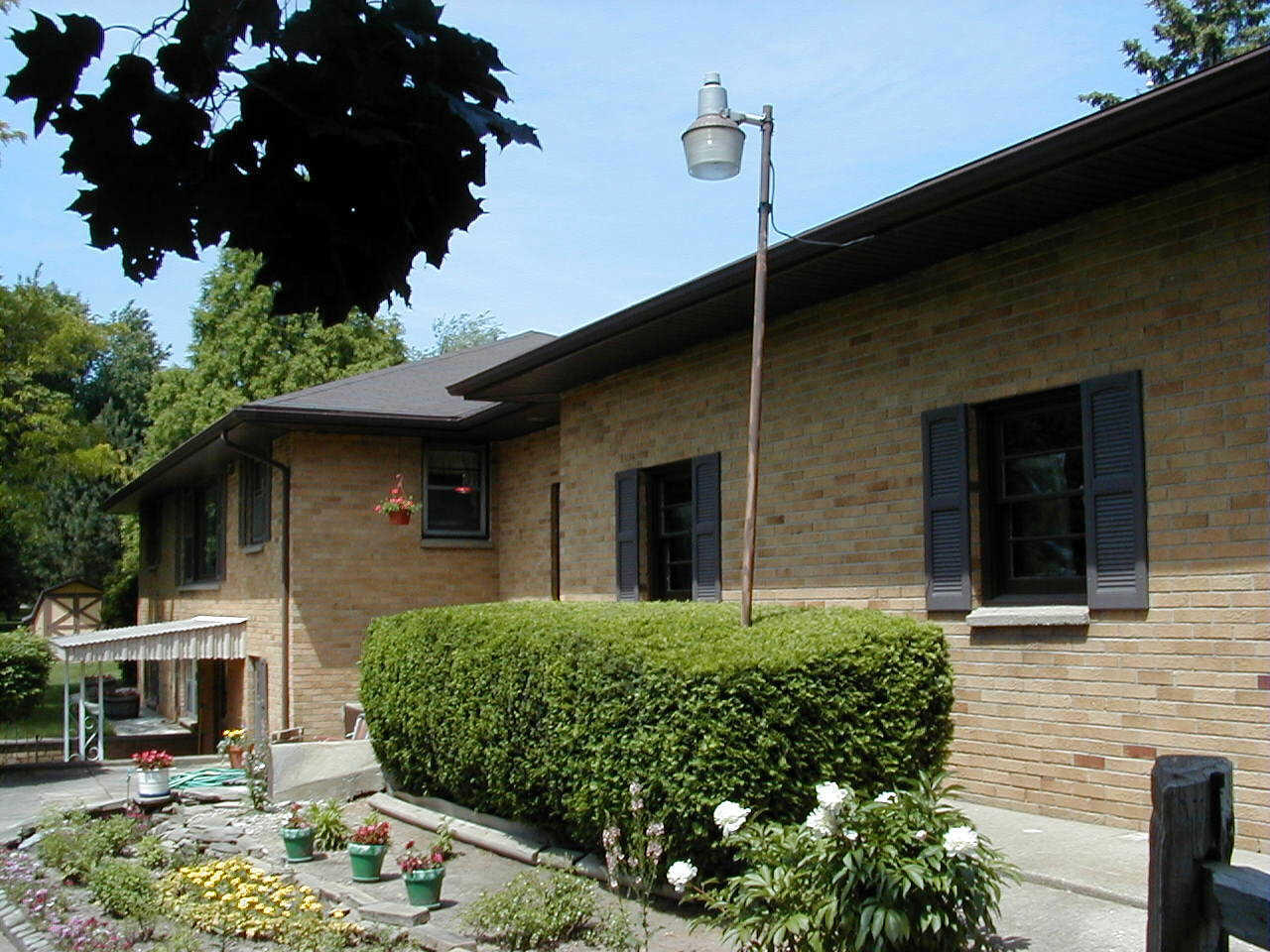 5831 Stadium Drive Property Photo 1