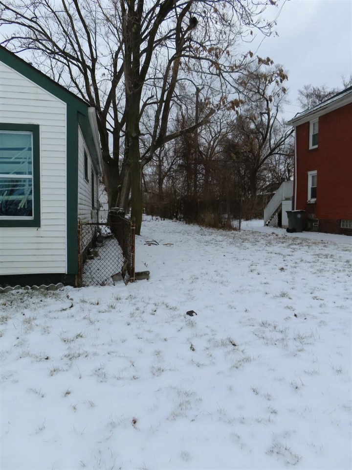 3762 12th Street Property Photo 5