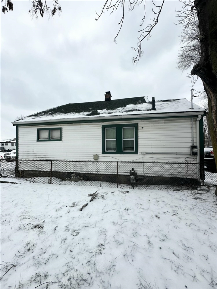3762 12th Street Property Photo 8