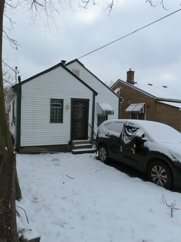 3762 12th Street Property Photo 9
