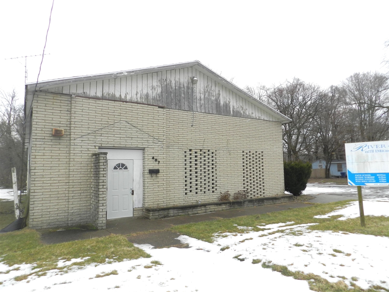 407 S Fair Avenue Property Photo 1