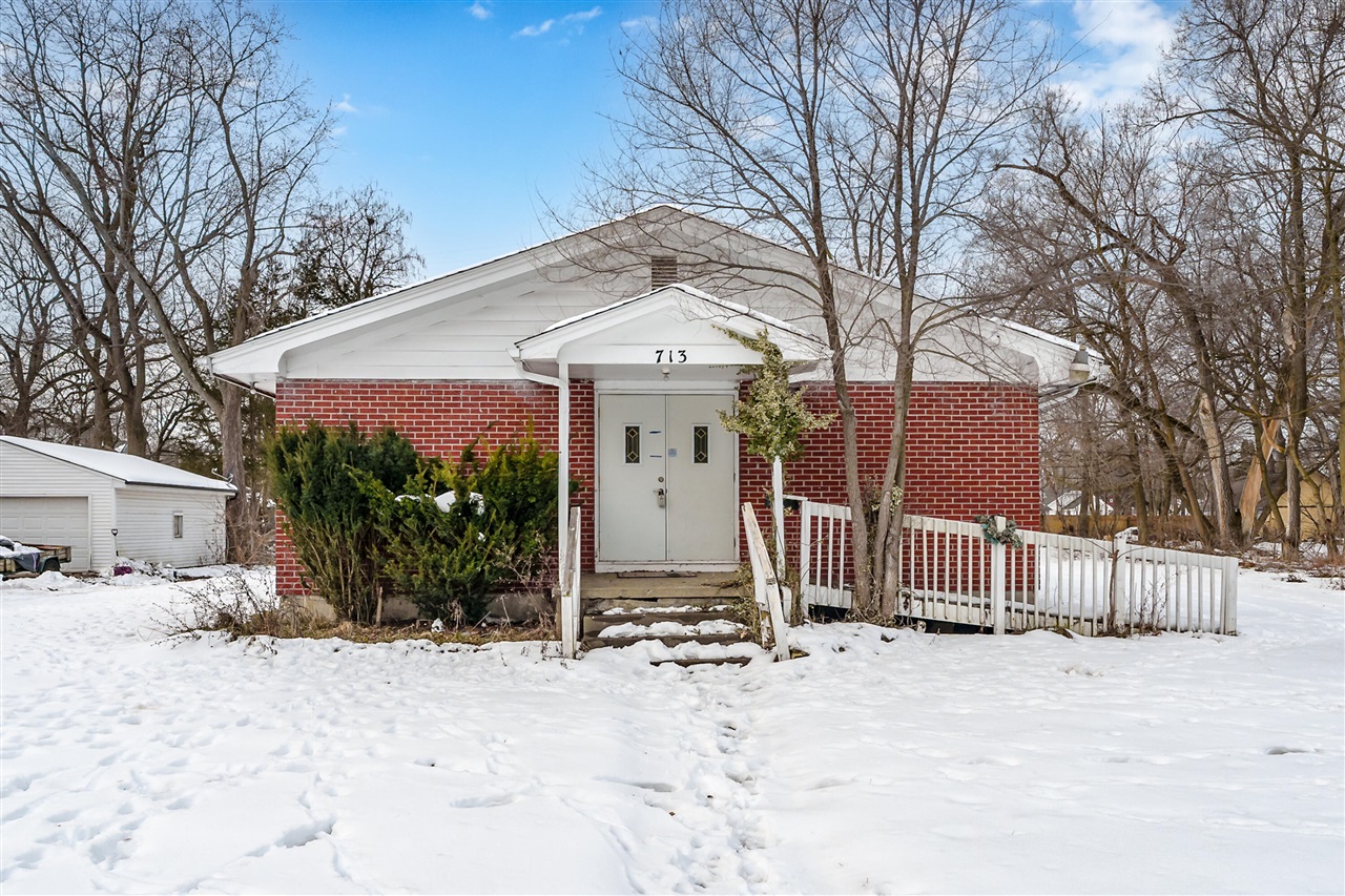 713 Chicago Avenue Property Photo 2