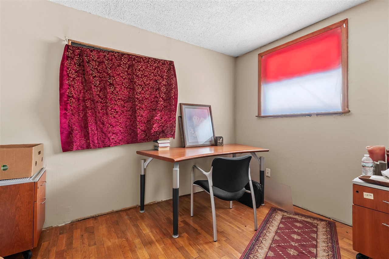 713 Chicago Avenue Property Photo 5