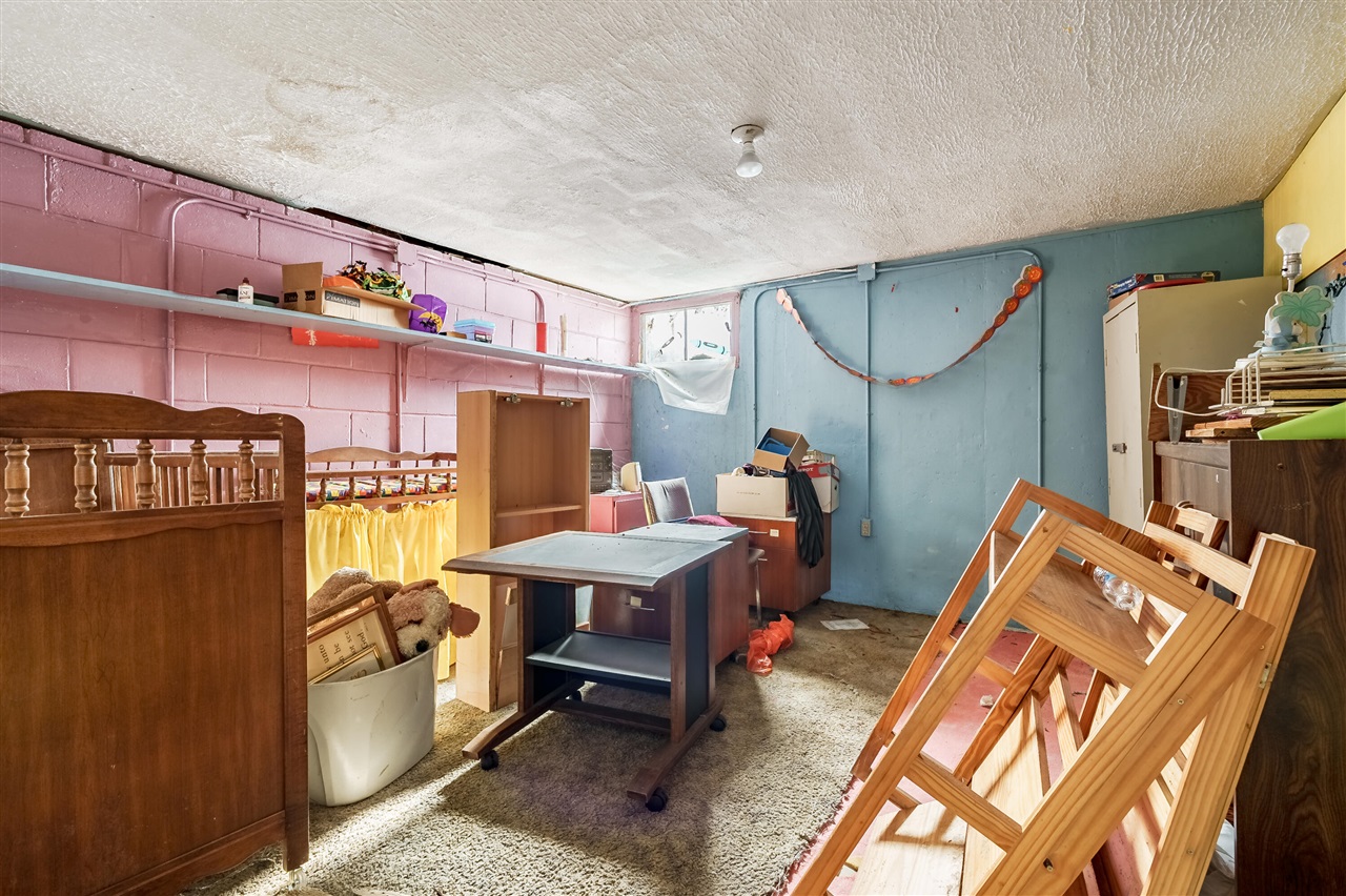 713 Chicago Avenue Property Photo 14