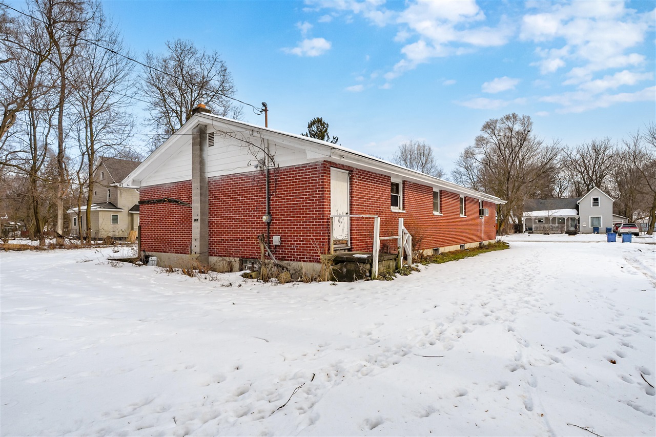 713 Chicago Avenue Property Photo 15