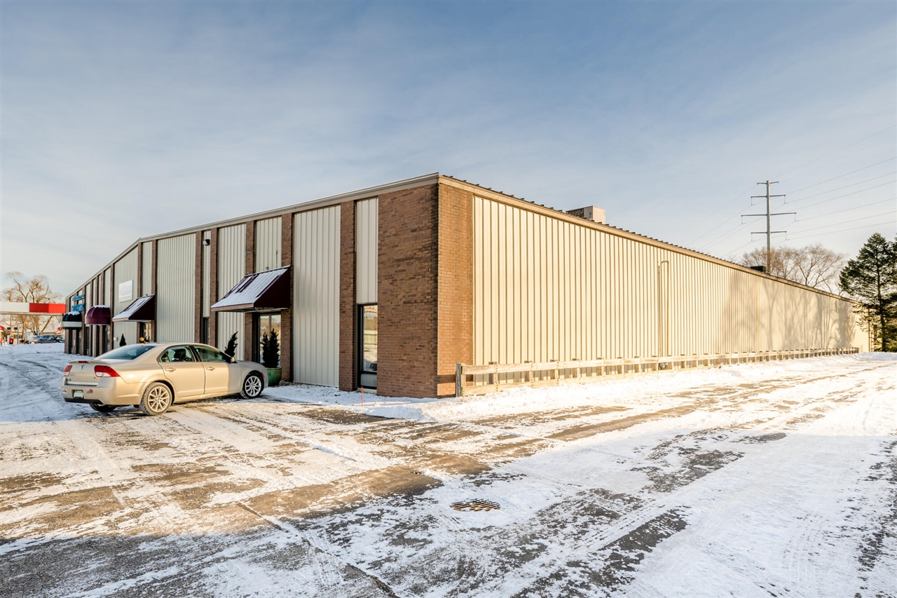 2467 M-139 Property Photo 4