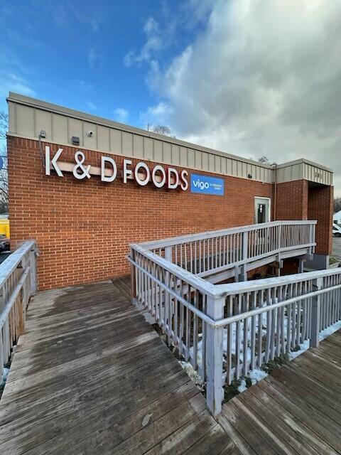 301 28th Street Property Photo 2