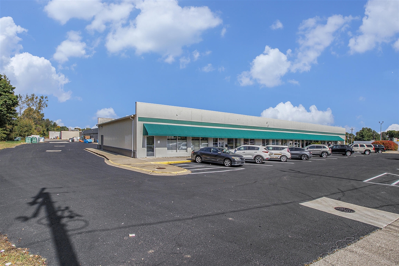 1583 Capital Avenue Property Photo 7