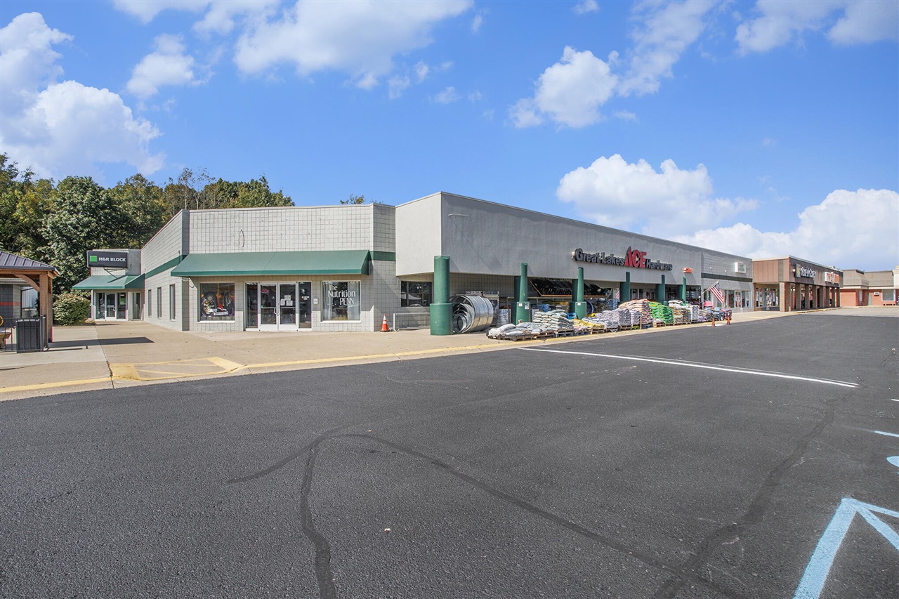 1583 Capital Avenue Property Photo 14