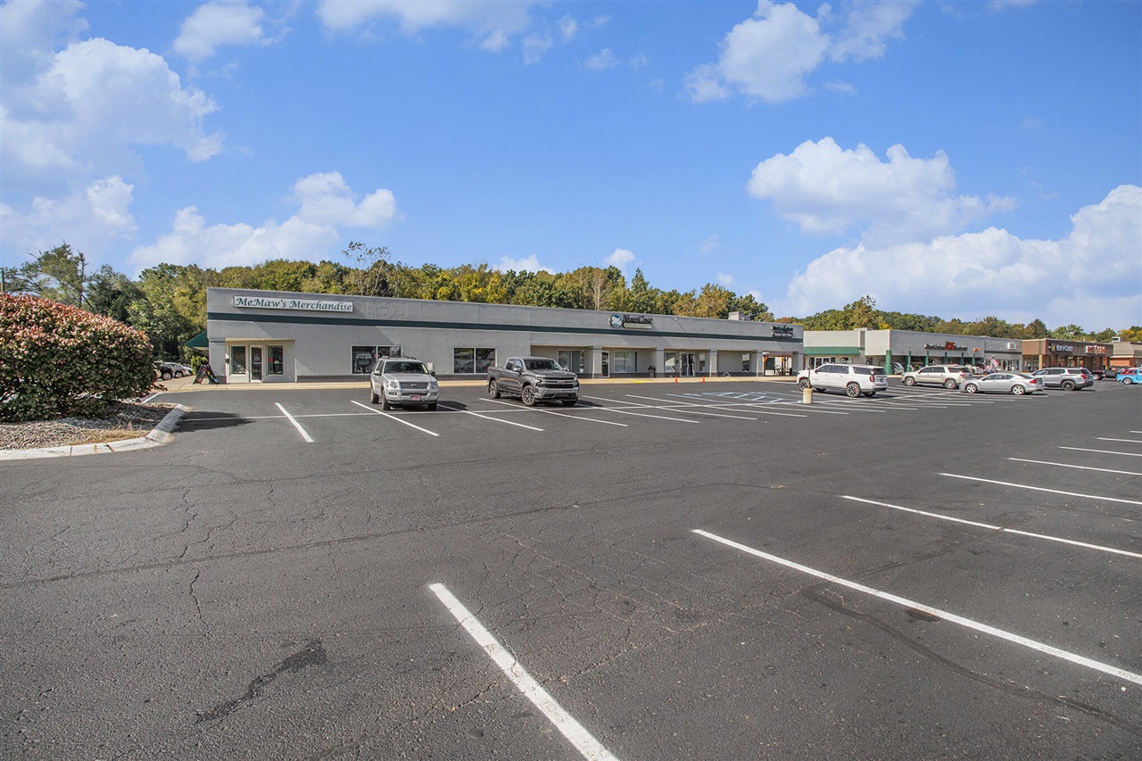 1583 Capital Avenue Property Photo 16