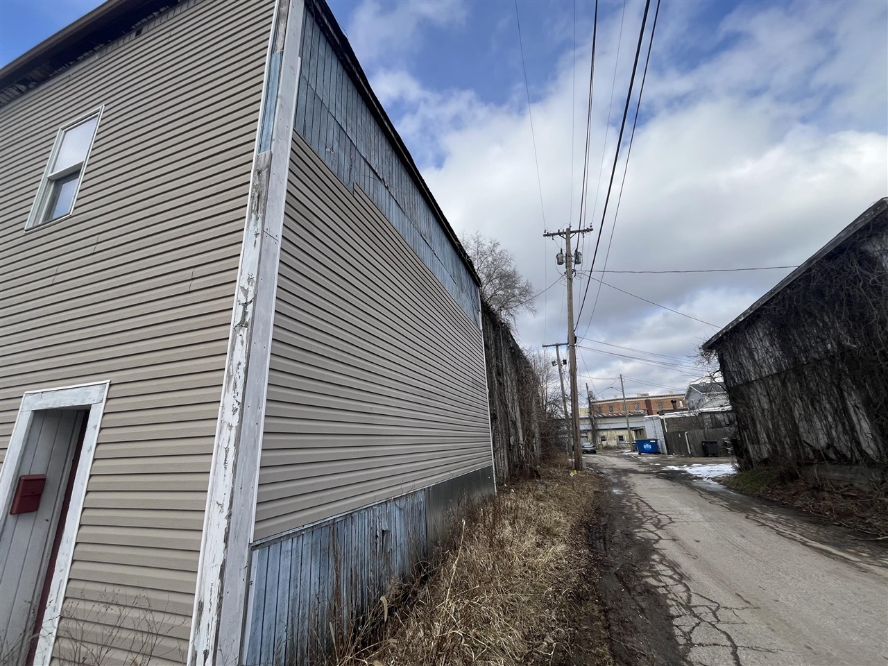 4 W Linden Street Property Photo 4